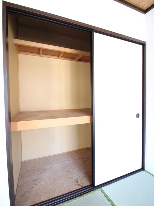 物件内観写真11　(収納)