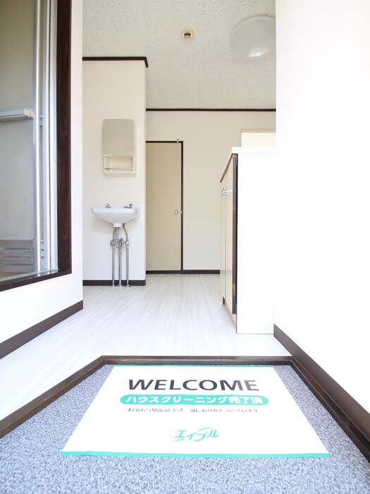 物件内観写真17　(玄関)