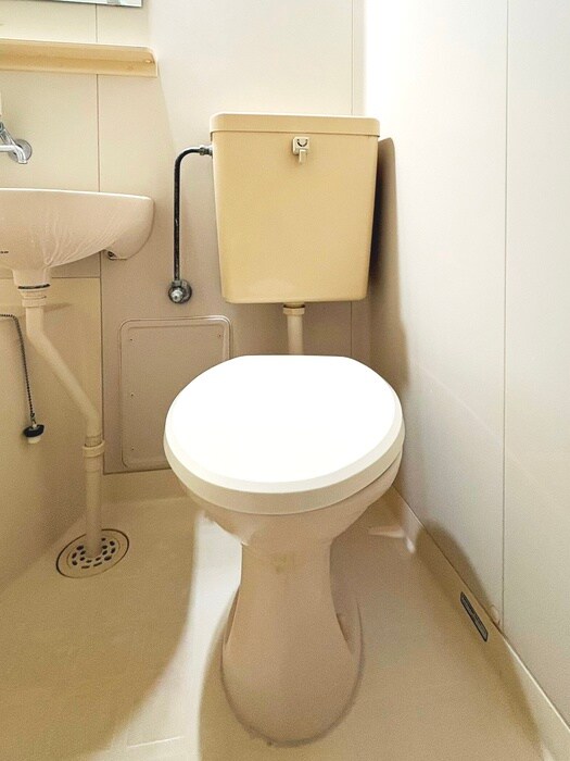 物件内観写真14　(トイレ)