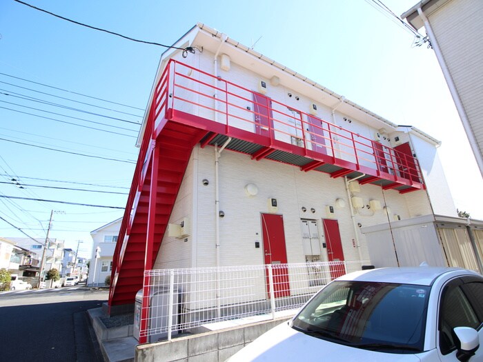 物件外観写真4　(エントランス部分)