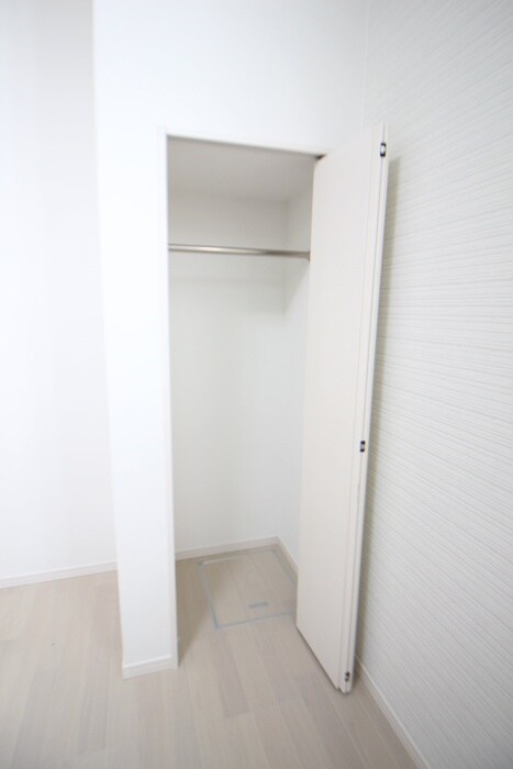 物件内観写真13　(収納)