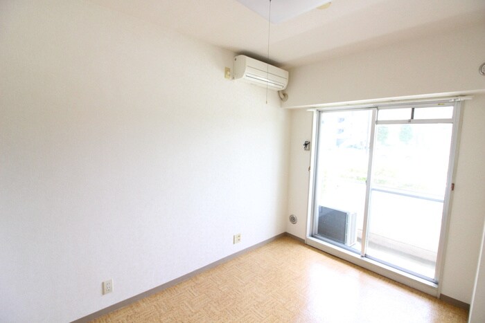 物件内観写真19　(居室)