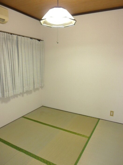 物件内観写真9　(居室)