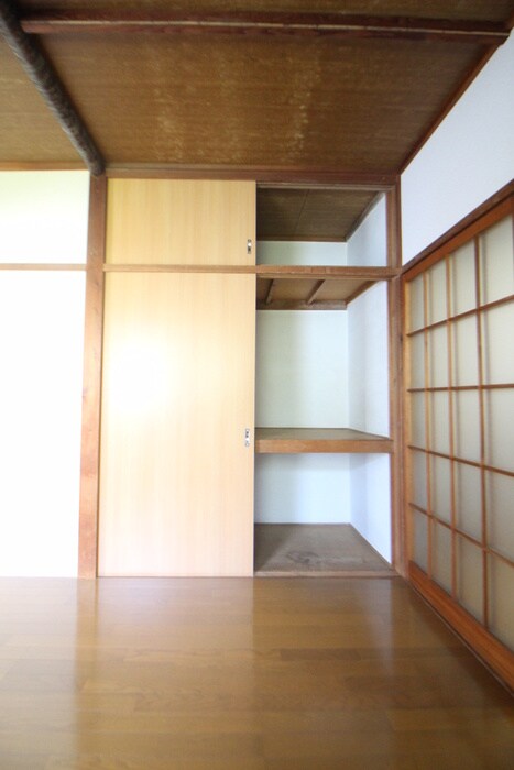 物件内観写真12　(収納)