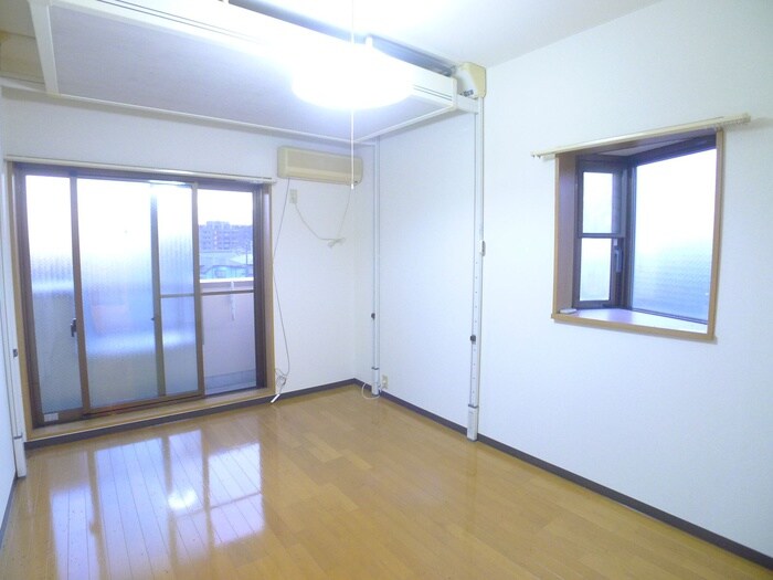 物件内観写真10　(居室)