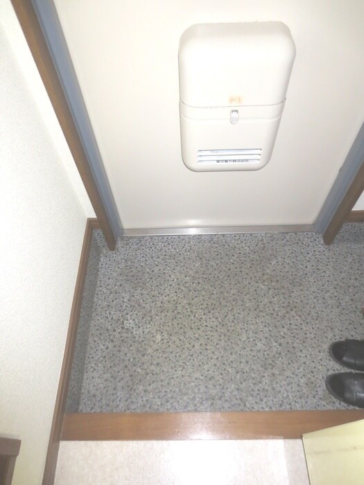 物件内観写真14　(玄関)
