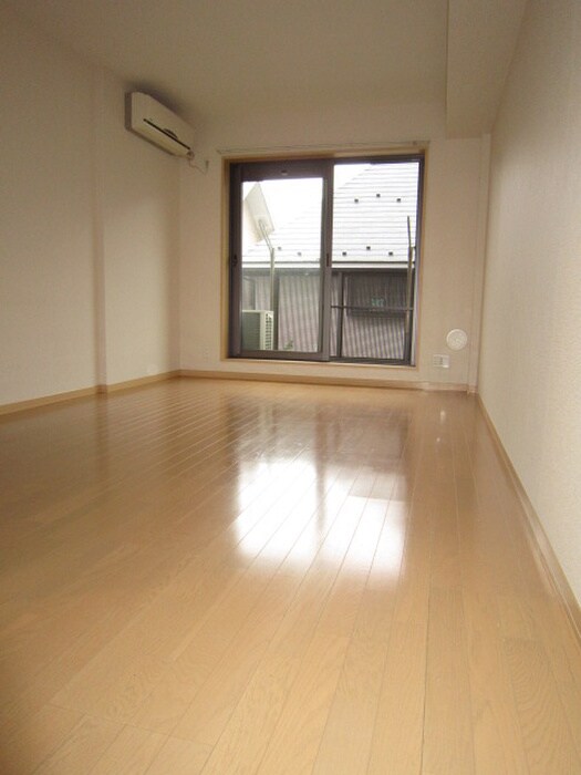 物件内観写真4　(居室)