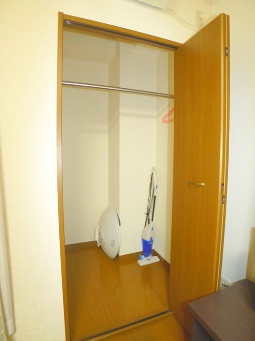 物件内観写真11　(収納)