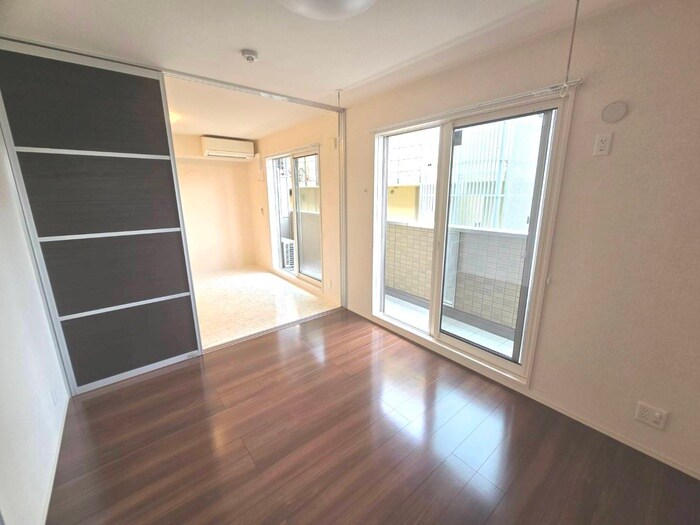 物件内観写真15　(居室)