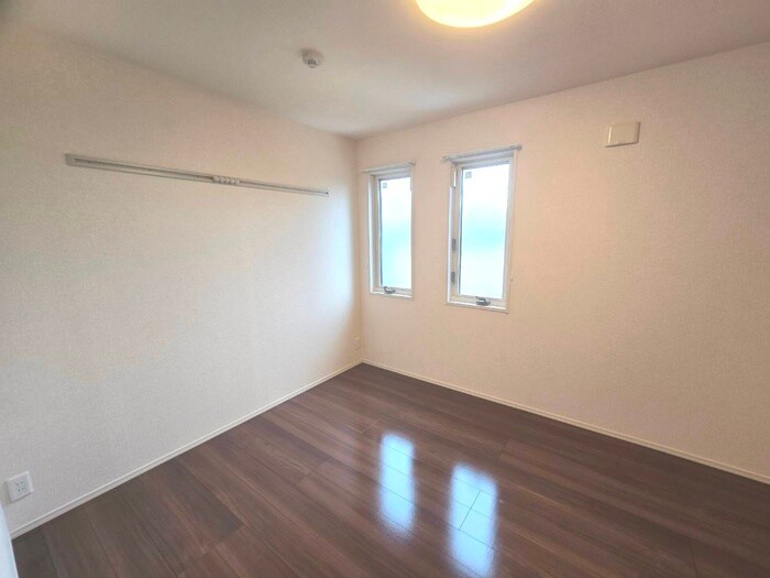 物件内観写真18　(居室)