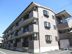 リヴェールたちばな外観写真