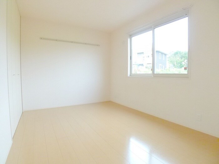 物件内観写真10　(居室)