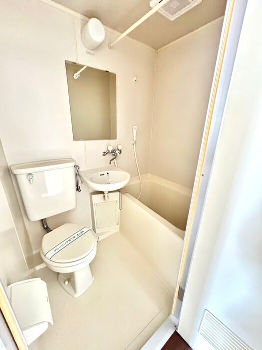 物件内観写真12　(トイレ)