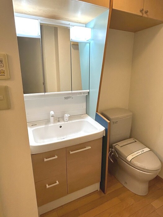 物件内観写真11　(洗面)