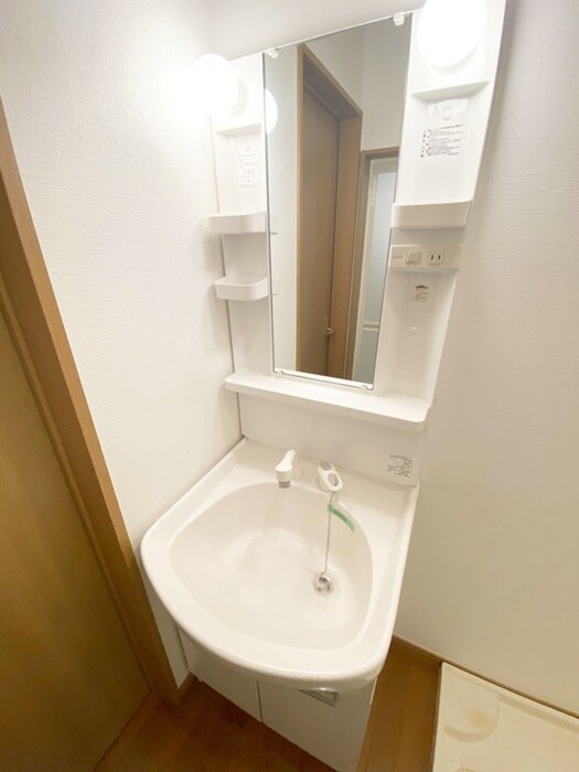 物件内観写真13　(洗面)