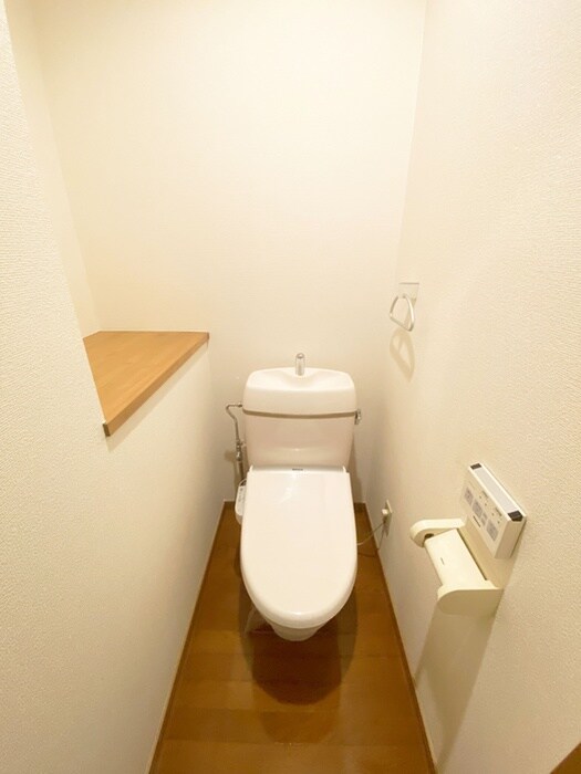 物件内観写真14　(トイレ)