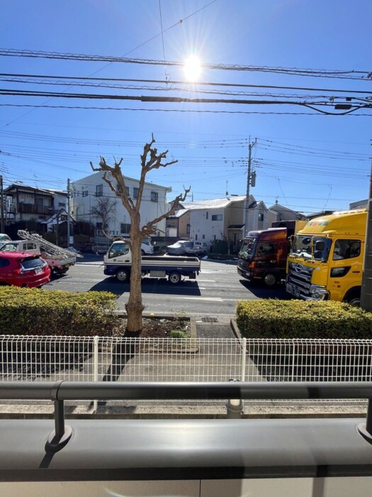 物件内観写真16　(室内からの展望)