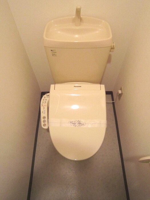 物件内観写真9　(トイレ)