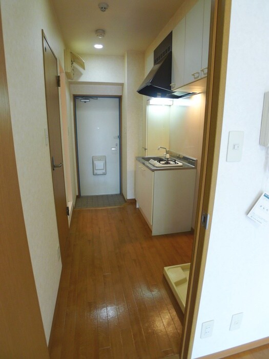 物件内観写真14　(玄関)