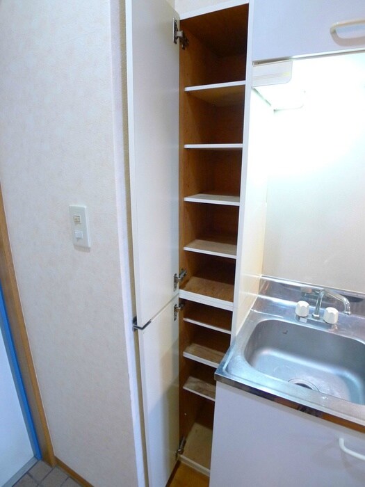 物件内観写真15　(靴箱)