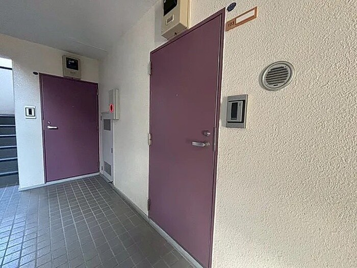 物件内観写真22　(玄関)