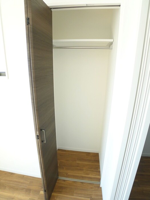 物件内観写真12　(収納)