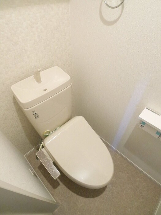 物件内観写真16　(トイレ)