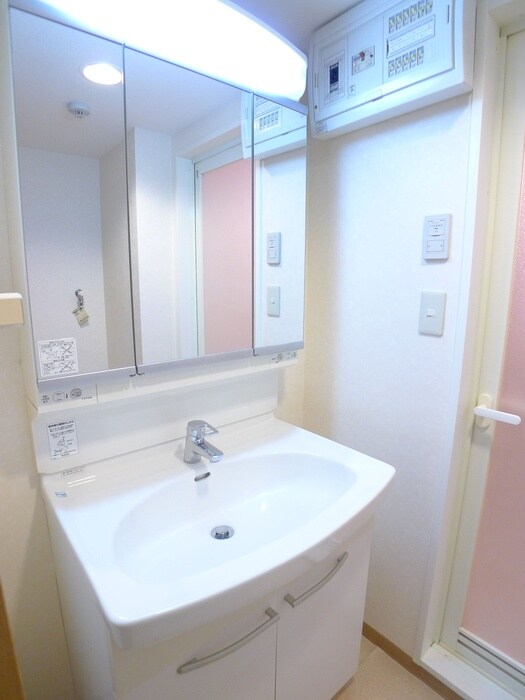 物件内観写真12　(洗面)