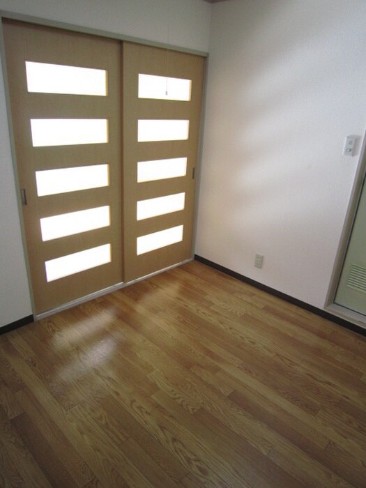 物件内観写真10　(居室)