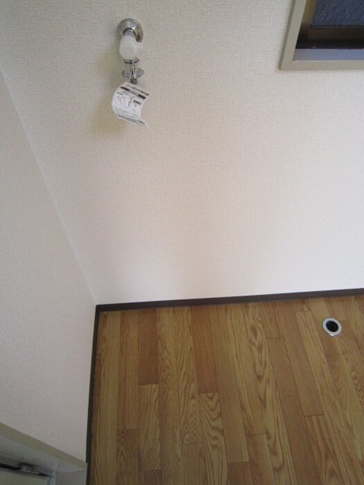 物件内観写真13　(洗濯機置場)