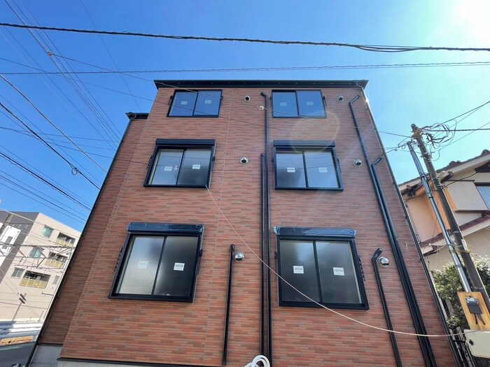 物件外観写真1　(建築中)