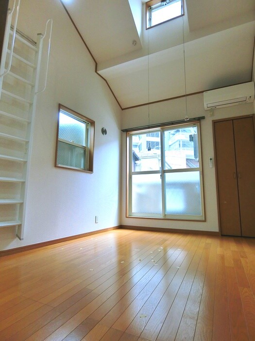 物件内観写真5　(居室)