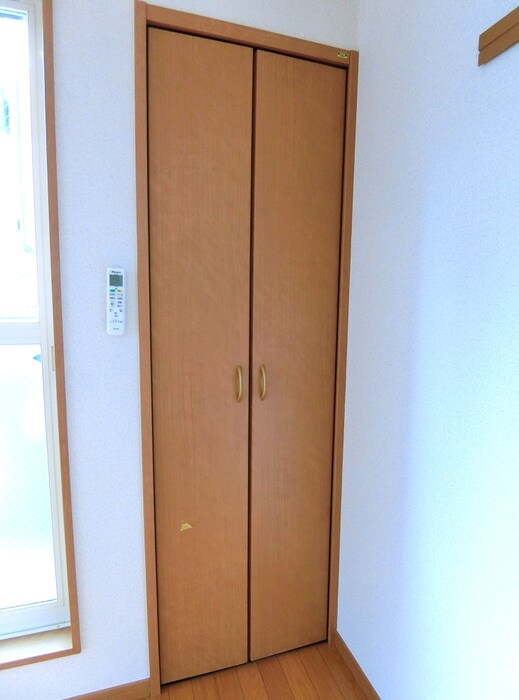 物件内観写真12　(収納)