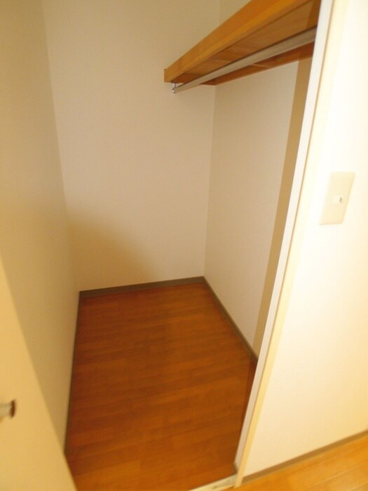 物件内観写真9　(収納)