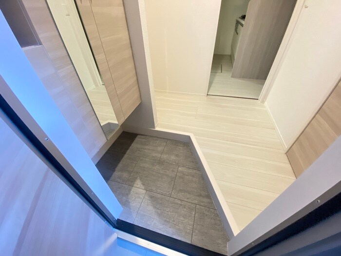 物件内観写真15　(玄関)