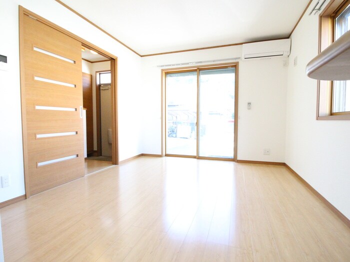 物件内観写真13　(居室)