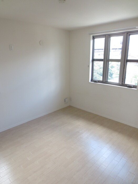 物件内観写真13　(居室)