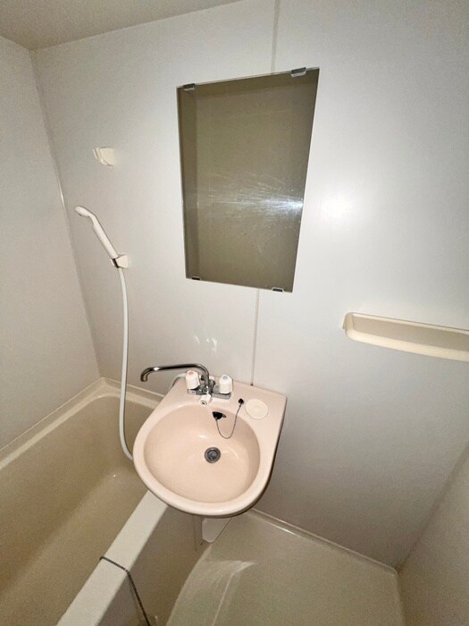 物件内観写真16　(洗面)