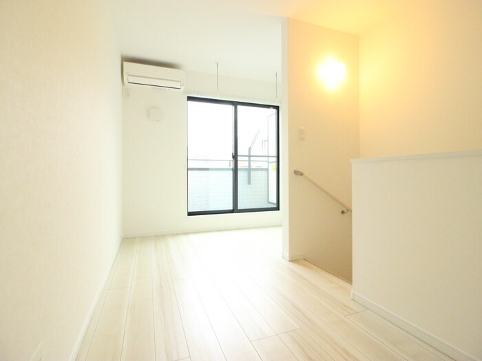 物件内観写真5　(居室)