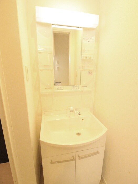 物件内観写真12　(洗面)