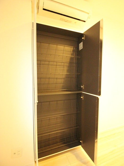 物件内観写真16　(靴箱)