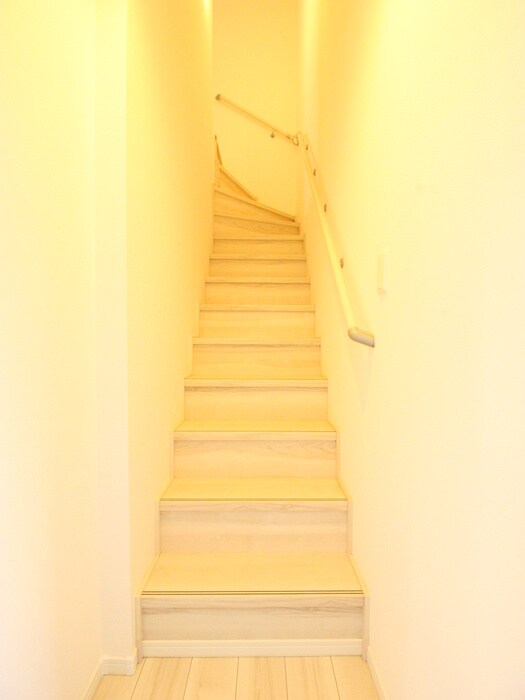 物件内観写真17　(廊下)