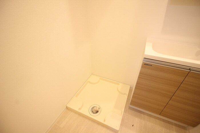 物件内観写真12　(洗濯機置場)