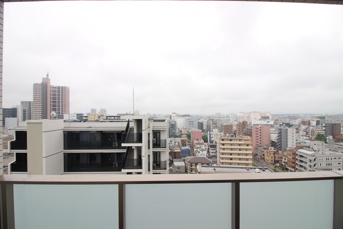 物件内観写真15　(室内からの展望)