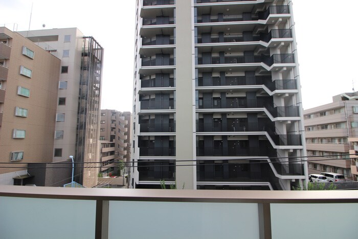 物件内観写真16　(室内からの展望)