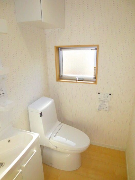 物件内観写真12　(トイレ)