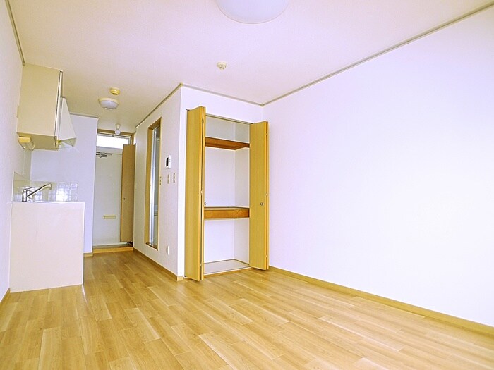 物件内観写真8　(居室)