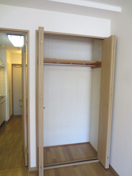 物件内観写真9　(収納)