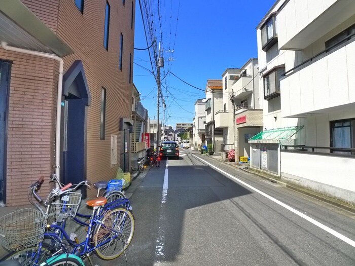 物件外観写真3　(周辺環境)