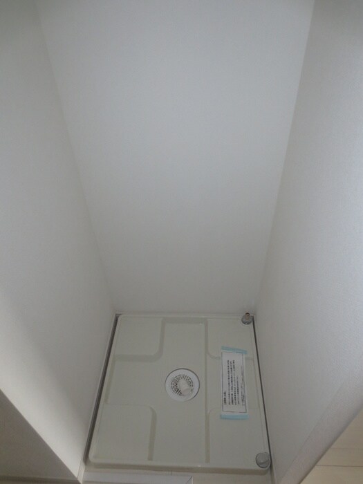 物件内観写真17　(洗濯機置場)